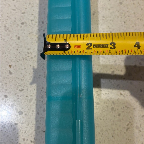 Tupperware Lunch N Things Divided Container - Picture 6 of 6